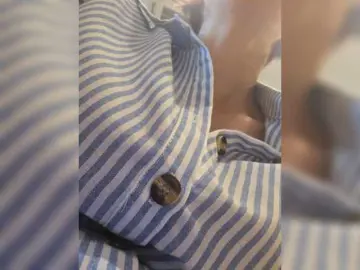 Privates for 90+ tokens sex chat