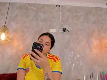 Bongacams Live Porn of dayra-angels