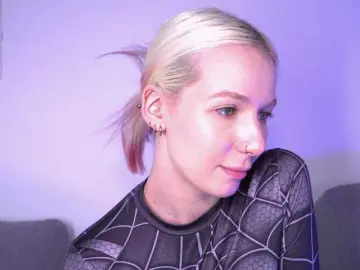 Blonde babe sex chat