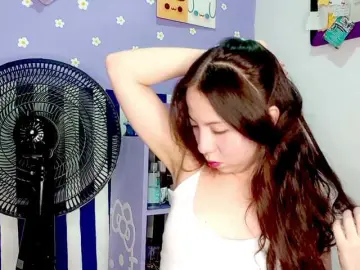 Bongacams Nude Webcam of PetiteIvoryqueens