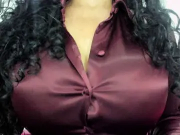 Bongacams Live Porn of latinvalery