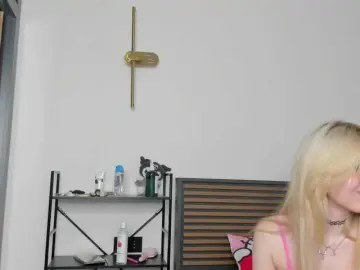 Bongacams Free Live Porn of LucyStars