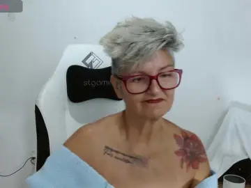 Bongacams Nude Webcam of bety-cum3