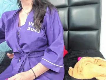 Bongacams Sex Cam of Skinny-Mature