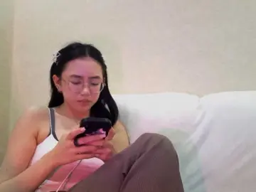 Bongacams Free Porn Cam of MyrleHenggeler