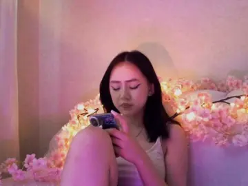 Bongacams Nude Webcam of MyrleHenggeler