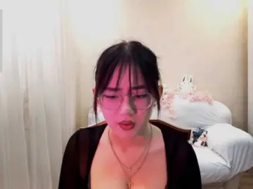 Bongacams Live Porn of MyrleHenggeler