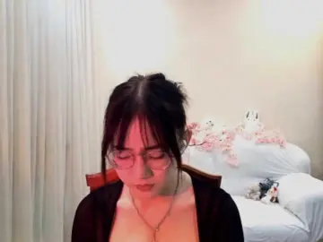 Bongacams Live Sex Cam of MyrleHenggeler