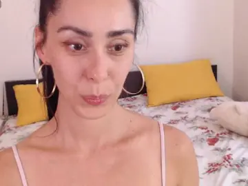 Bongacams Live Porn of ValeriaFoxx