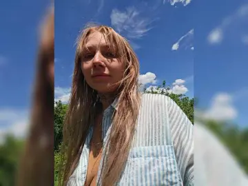 Bongacams Live Sex Cam of dvenasti