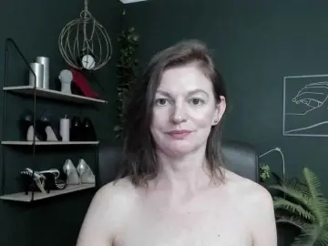 Bongacams Best live sex cam show of mrsVivian
