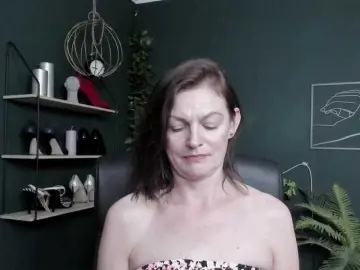 Bongacams Nude Webcam of mrsVivian