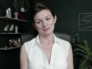 Bongacams Watch Live Sex Cams of mrsVivian