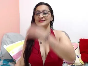 Bongacams Adult Webcam of KarinaSuarez1