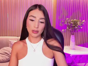 Bongacams Watch Live Sex Cams of BellaCarteer