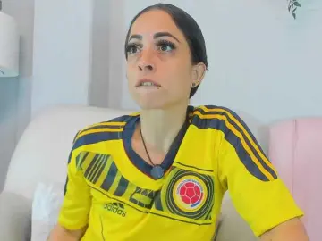 Bongacams Sex Cam of Luciecarter