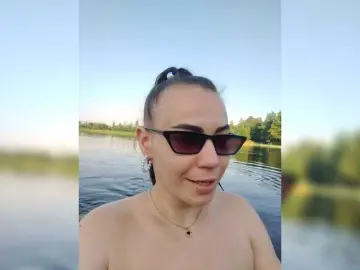 Bongacams Live Sex Cam of LisaAlexxxx