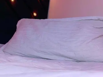 Bongacams Free Porn Cam of skinnyprinces