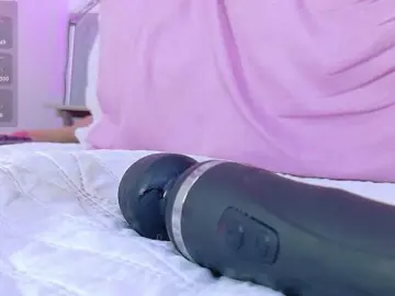 Bongacams Nude Webcam of skinnyprinces