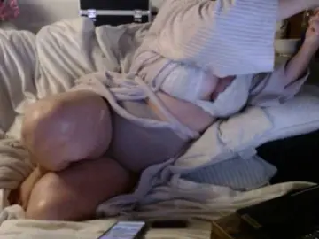 Bongacams Live Sex Cam of BeachyMilf
