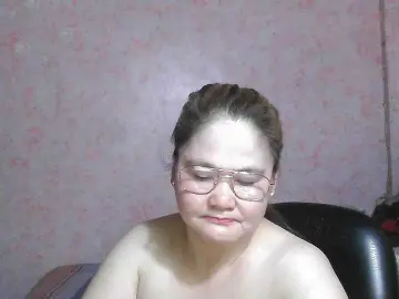 Bongacams Nude Webcam of NICEtitspinay
