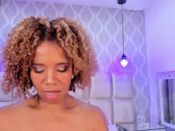 Bongacams Live Porn of MiaCurly