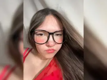 Bongacams Free Porn Cam of Cute-Lolly