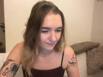Bongacams Free Porn Cam of RoxyHorny