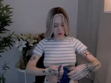 Bongacams Nude Webcam of DragonFlya