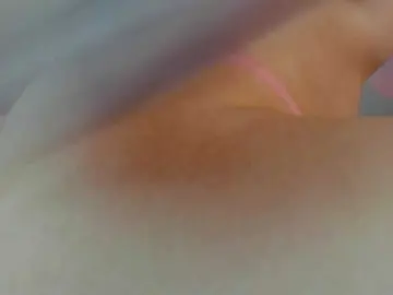 Bongacams Free Porn Cam of EllieRough