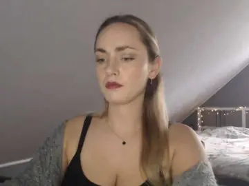 Bongacams Live Porn of ScarlettXQueen
