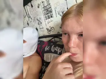 Bongacams Watch Live Sex Cams of NIKADELE