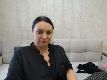 Bongacams Watch Live Sex Cams of AngelinaCute
