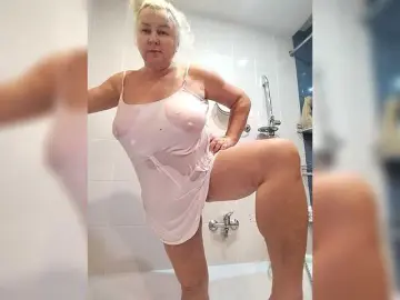 Bongacams Free Porn Cam of MiraRobens1