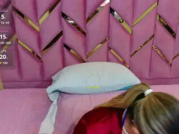 Bongacams Nude Webcam of collegepawglovedaddy