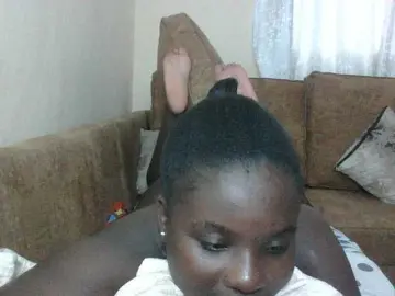 Bongacams Best live sex cam show of Hotybobbies