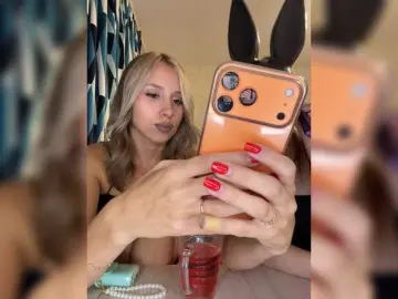 Bongacams Live Sex Cam of Crystal1-1