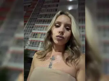 Bongacams Adult Webcam of Crystal1-1