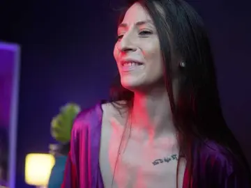 Bongacams Free Porn Cam of RubyRya