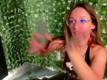 Bongacams Live Sex Cam of NicoleIris