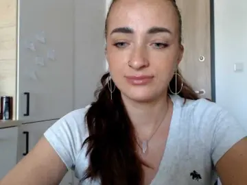 Bongacams Free Porn Cam of LorennePlay