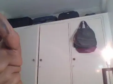Bongacams Watch Live Sex Cams of pussylips53