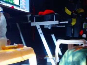Bongacams Watch Live Sex Cams of kimfierykitty