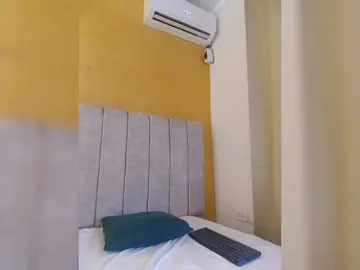Bongacams Watch Live Sex Cams of lexyfyre