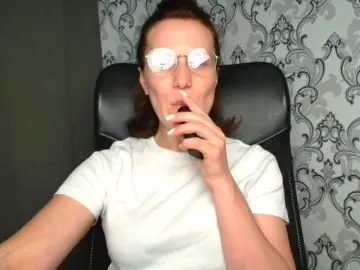 Bongacams Live Sex Cam of BellaKisss1