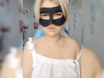 Bongacams Free Porn Cam of LOVEMENOW23