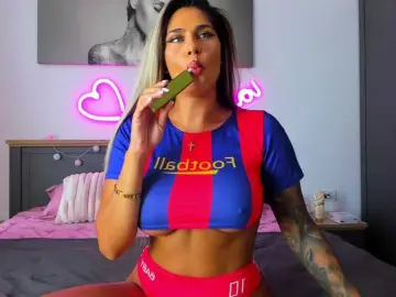Bongacams Nude Webcam of babybluesin