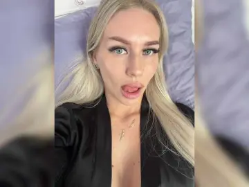 Bongacams Best live sex cam show of Lovensesgirl