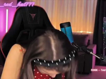 Bongacams Watch Live Sex Cams of Supergirl7771
