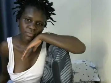 Bongacams Free Live Porn of Queenbeea